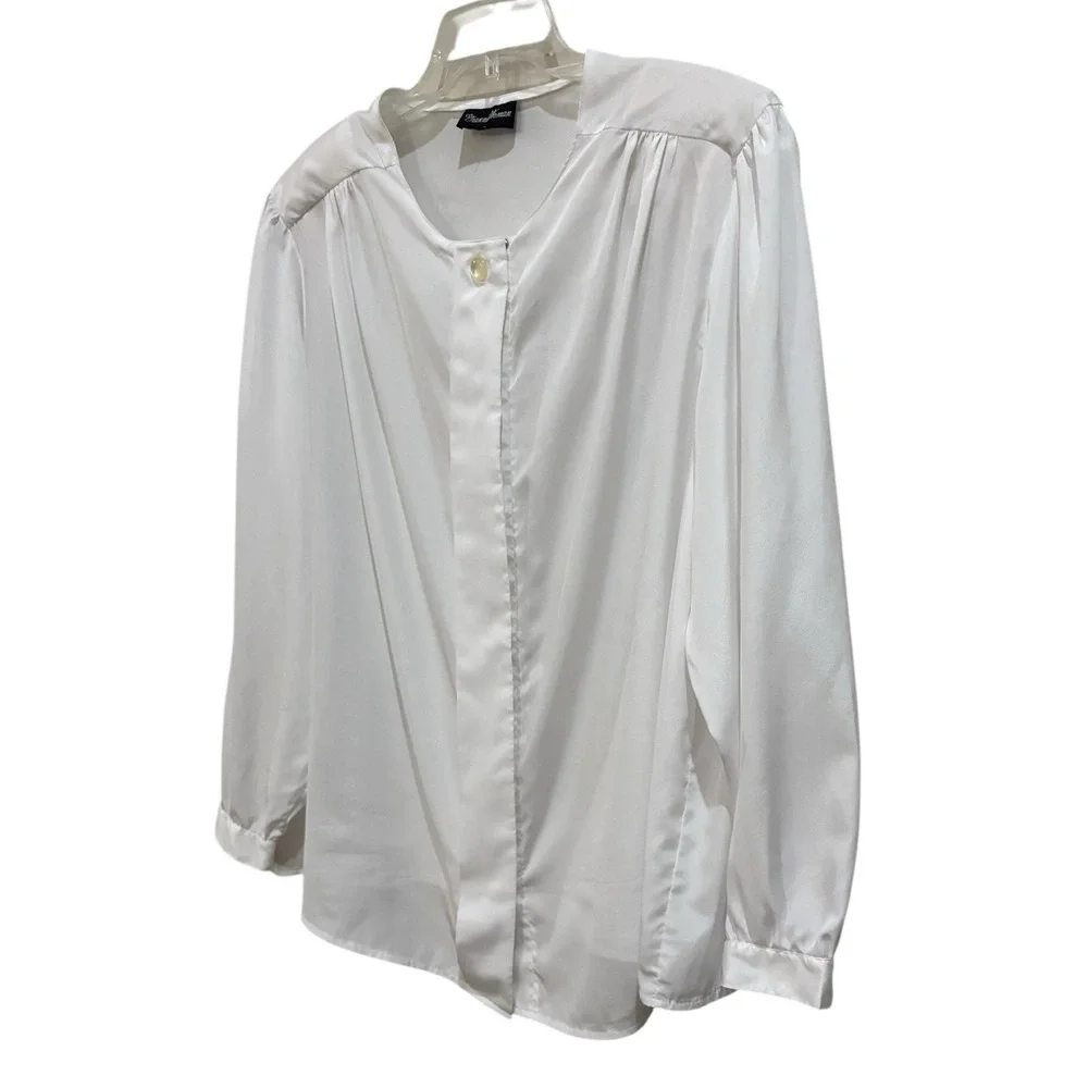 Vtg Gianna Woman Ivory Satin Blouse Hidden Button Career Top Est. 2X See Desc - Picture 2 of 12